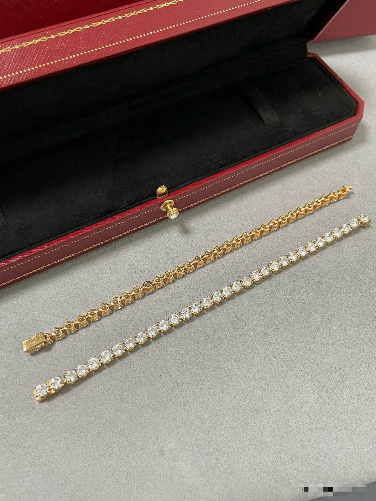 [Marins jewelrys]TENNIS BRACELET WITH FULL DIAMOND SETTING