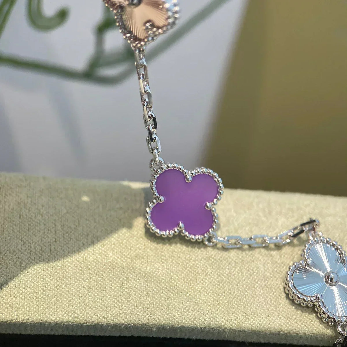 [Marins] CLOVER 5 MOTIF VIOLET BRACELET COLLECTION