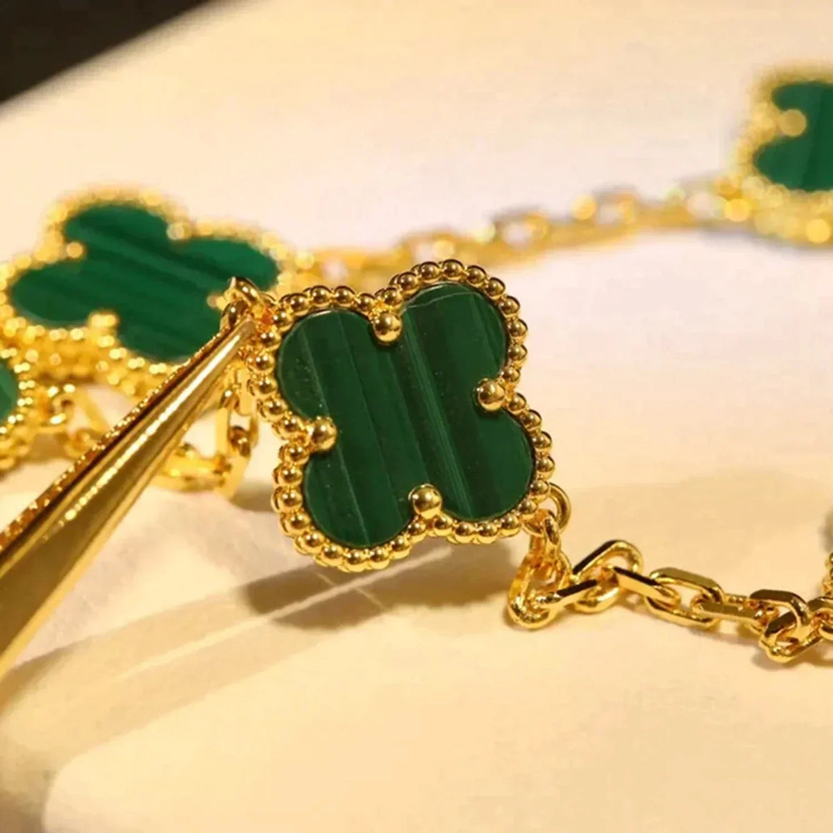 [Marins] CLOVER 5 MOTIF MALACHITE BRACELET COLLECTION