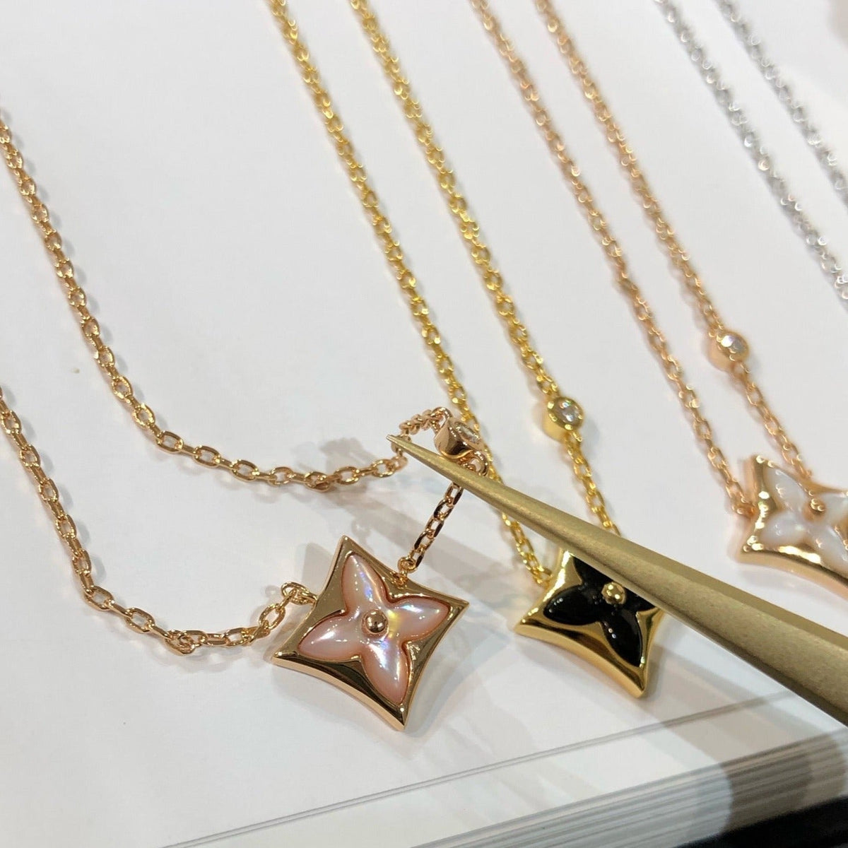 [Marins]STAR BLACK MOP NECKLACE