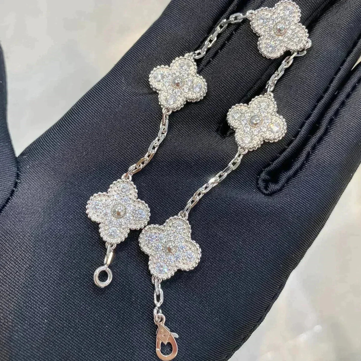 [Marins] CLOVER 5 MOTIF FULL DIAMOND BRACELET COLLECTION
