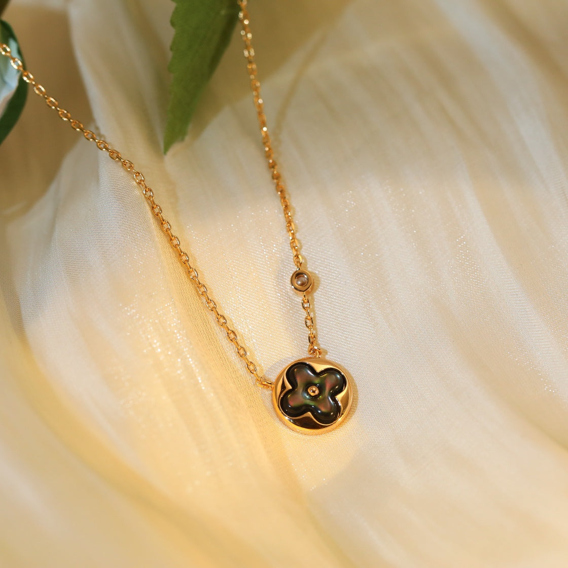 [Marins]SUN PEDANT PINK GOLD 1 DIAMOND NECKLACE