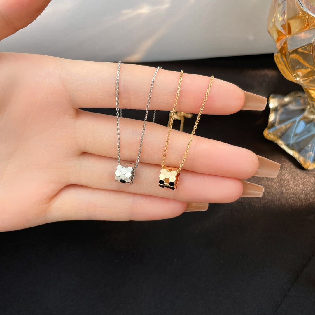 [Marins]BEE MINI NECKLACE