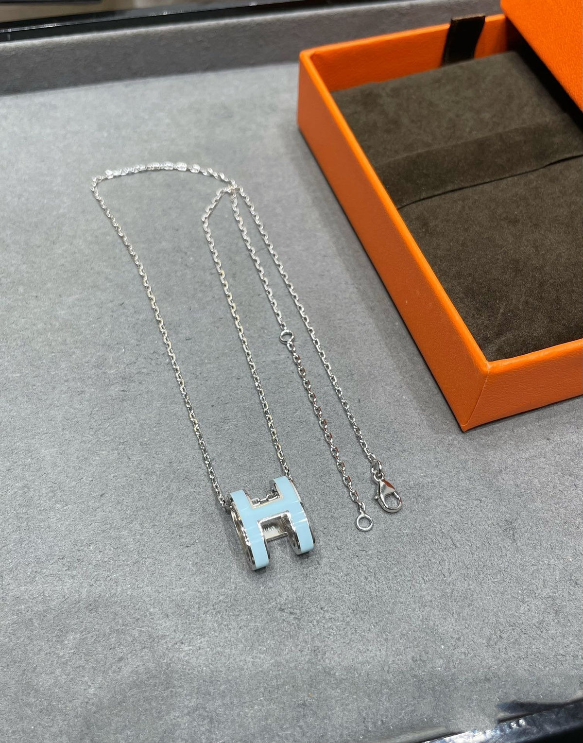 [Marins]POP H SKY BLUE NECKLACE