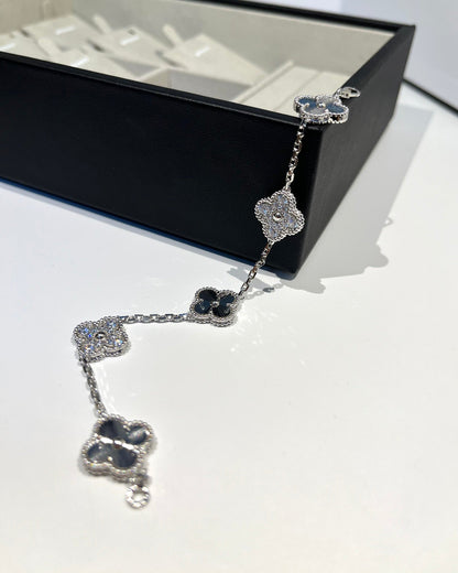[Marins] CLOVER 5 MOTIF LASER BRACELET COLLECTION