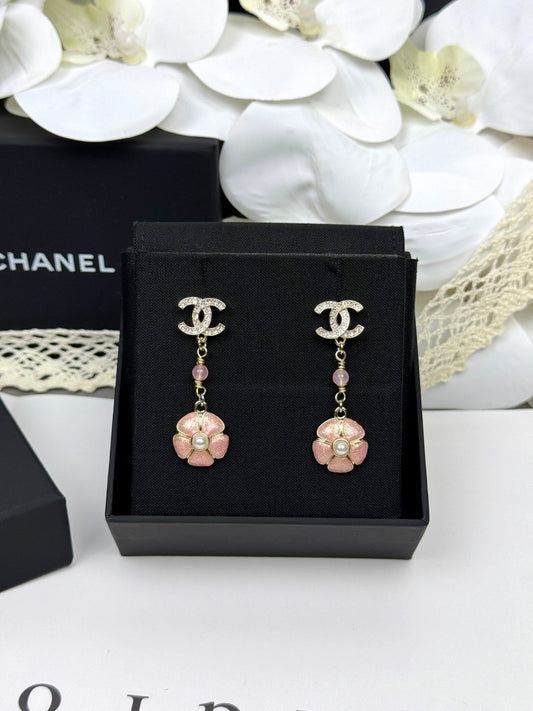 [Marins]26C Pink Camellia Enamel Pendant with Double C Earrings