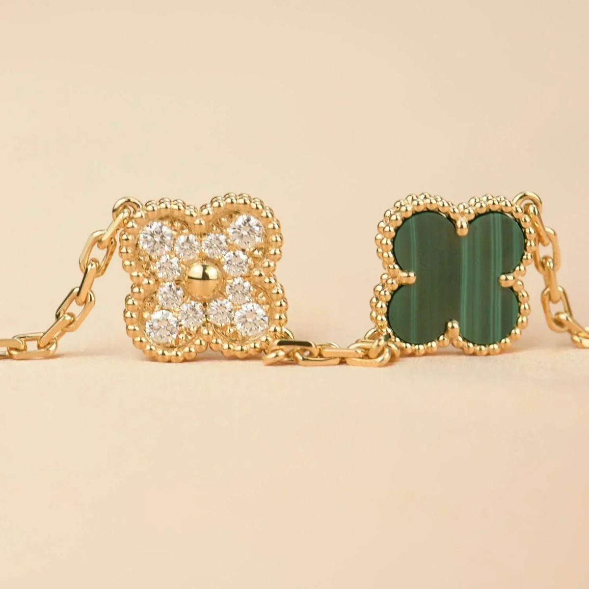 [Marins] CLOVER 5 MOTIF MALACHITE BRACELET COLLECTION