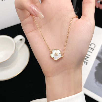 [Marins]LUCKY  WHITE MOP  PLUM BLOSSOM NECKLACE