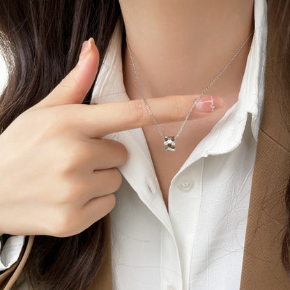[Marins]BEE MINI PEDANT DIAMOND NECKLACE