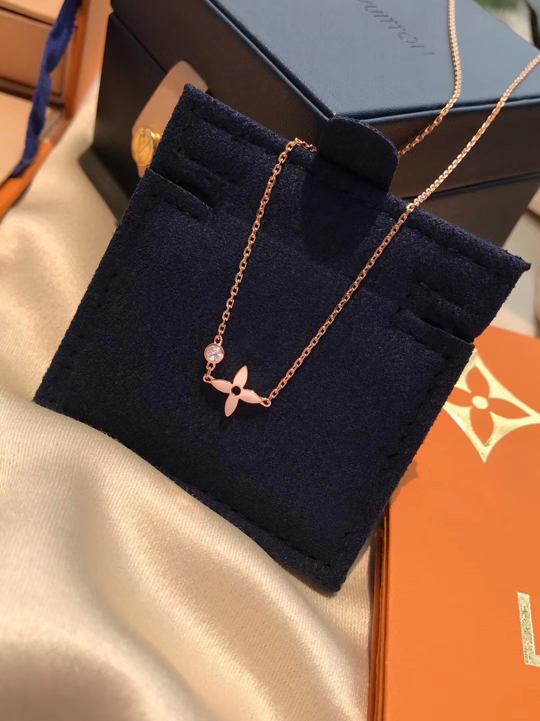[Marins]BLOSSOM PENDANT PINK GOLD AND DIAMOND