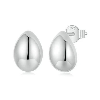 Boucles d'oreilles clous goutte d'eau brillantes hypoallergéniques en forme de goutte