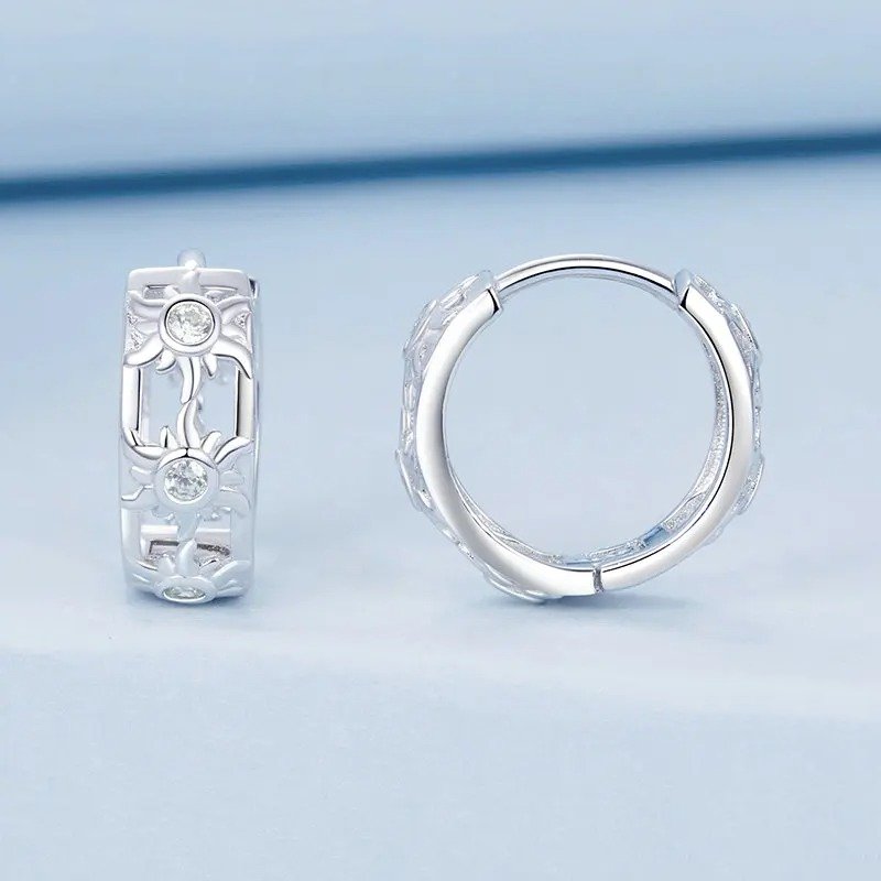 Boucles d'oreilles créoles « Amour Infini » plaqué or blanc, légères, pour cartilage