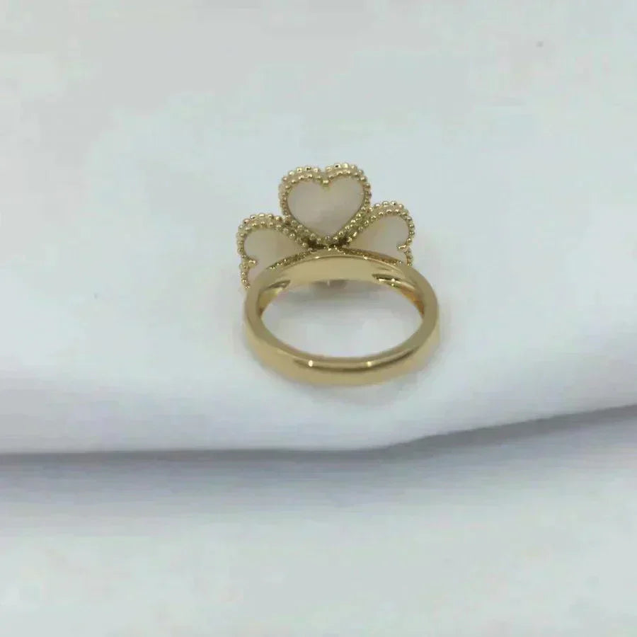[Marins]SWEET CLOVER WHITE MOP RING