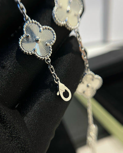 [Marins] CLOVER 5 MOTIF LASER BRACELET COLLECTION